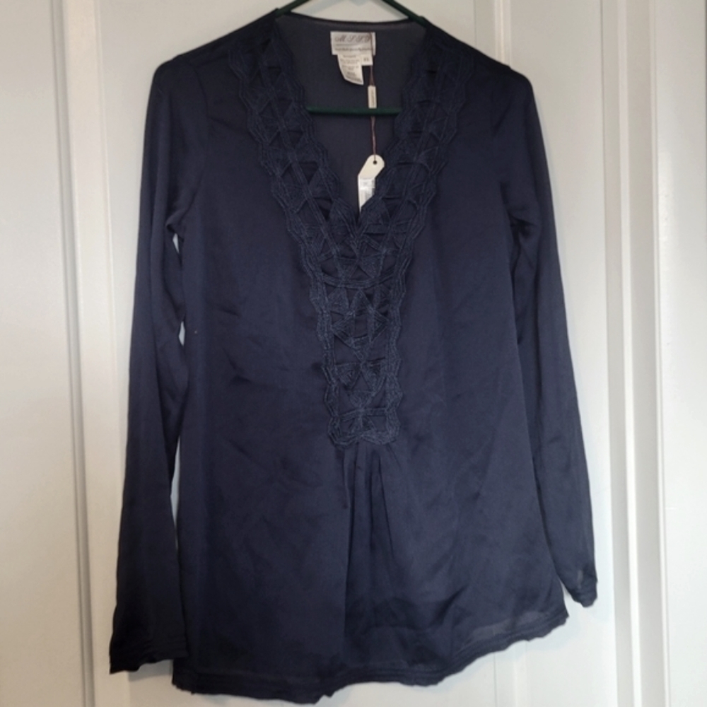 Max Studio Specialty Navy Blue V-Neck Tunic Blouse XS NWT